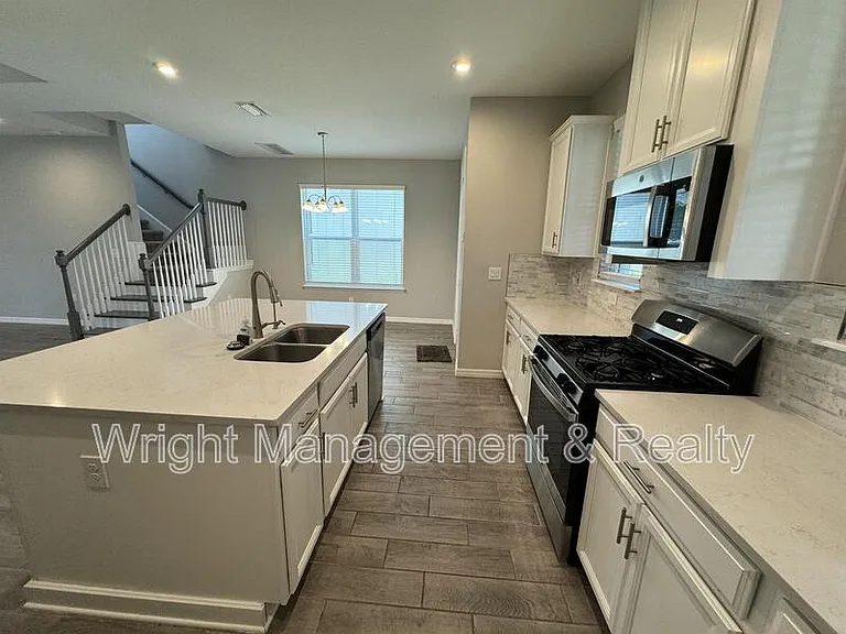 13823 Rangeland Blvd — Photo 12