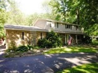 9593 Lee St, Algonac, MI 48001