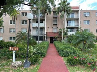 8411 NW 8th St APT 201, Miami, FL 33126