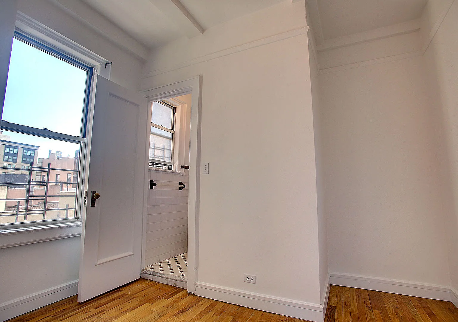 250 West 104th Street — Photo 4