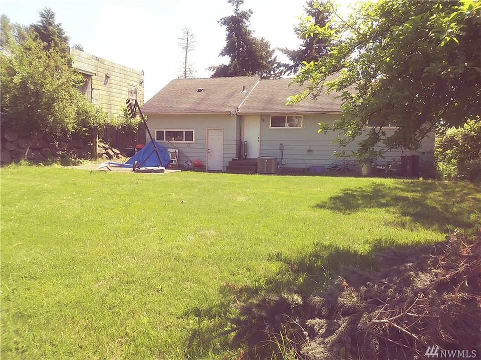2nd image of 5586 S Juniper St