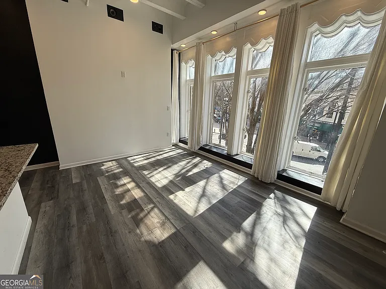 32 Peachtree St NW #207 — Photo 5