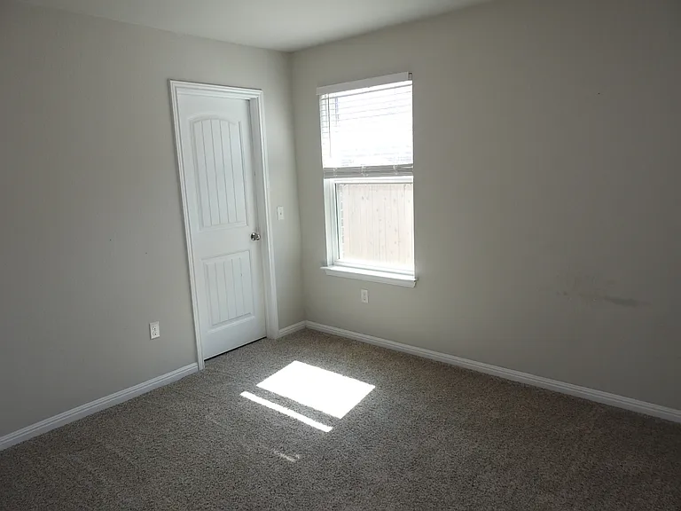621 Callahan Ln — Photo 19