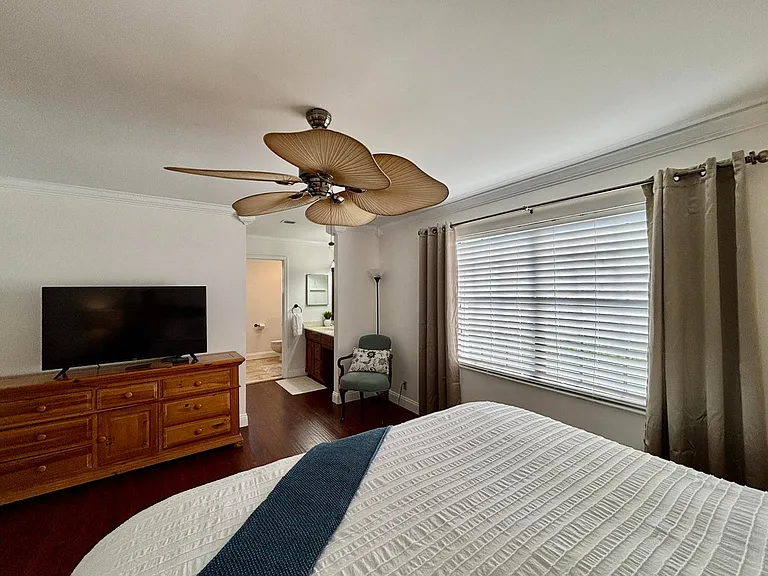 1760 Shoreside Cir — Photo 16