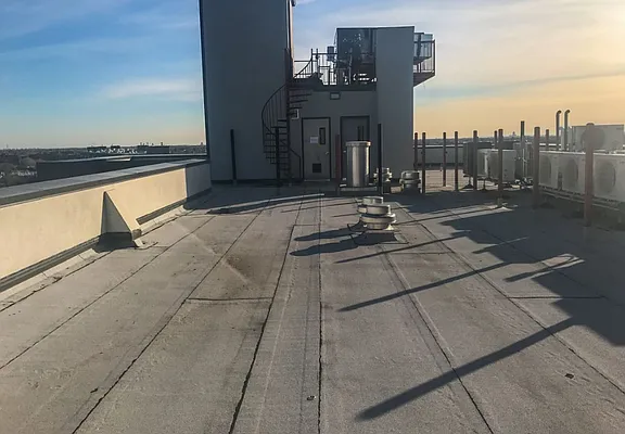 Rented by Manhattan Management LLC | media 48