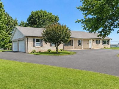 771 Plank Rd, New Freedom, PA, 17349