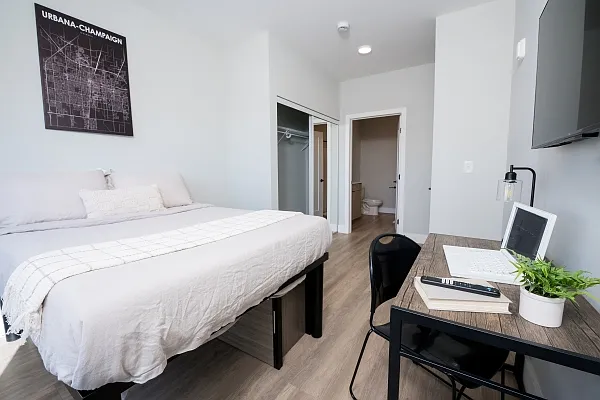 60 E Green St #303 — Photo 13