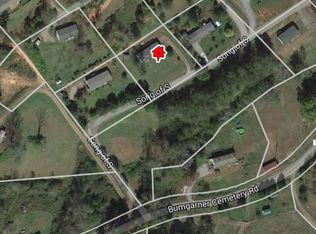 111 Song Of The South Ln, Whittier, NC 28789