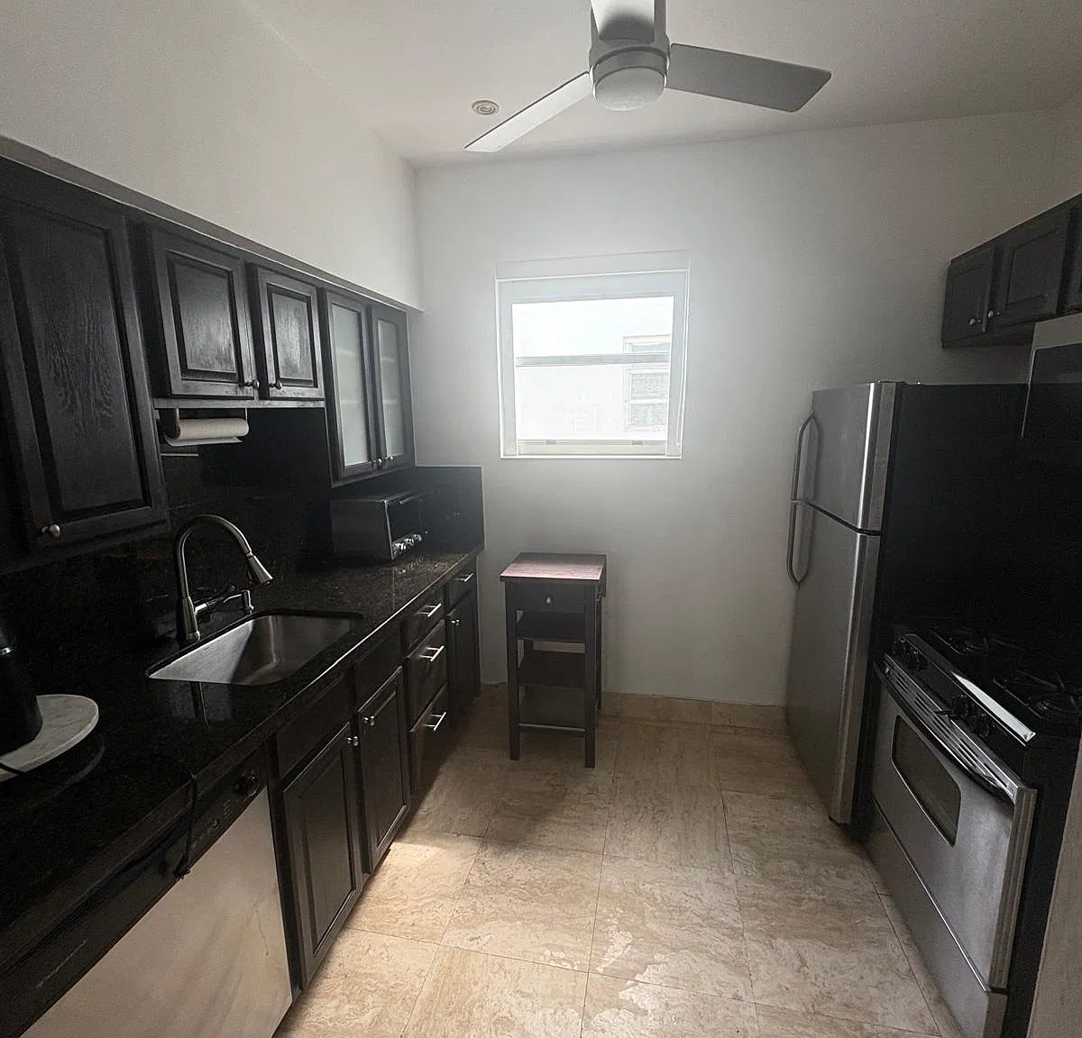 Studio, 520 sqft, $1,800 — Photo 4