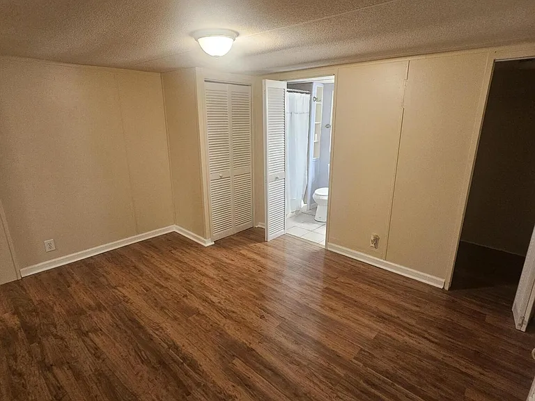 1201 Floyd Dr NE — Photo 9