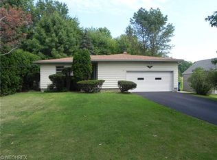 28801 White Rd, Willoughby Hills, OH 44092