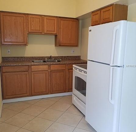 4th image of 213 W Pierce Ave