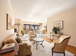 100 United Nations Plz #22DE, New York, NY 10017