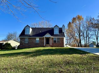 907 Jody Dr, Clarksville, TN 37042