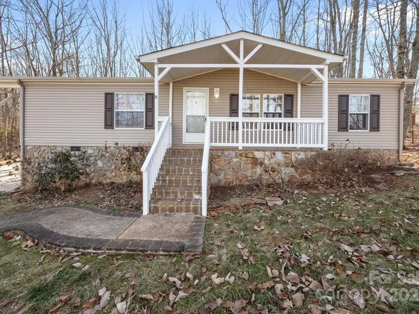 5043 Pebble Stone Rd, Maiden, NC 28650