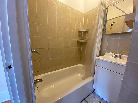 2nd image of 89-91 Hancock St #10