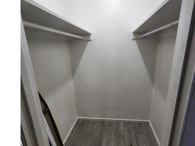 2001 W Turney Ave #6 — Photo 7