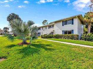 160 Penny Ln APT 1, Naples, FL 34112