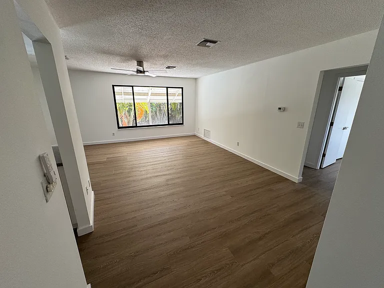 753 Tropical Cir — Photo 10