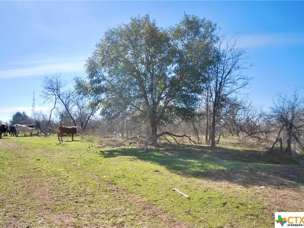 2 County Road 482, Gonzales, TX 78629