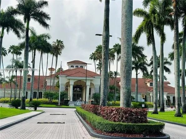 9725 NW 52nd St, Doral, FL