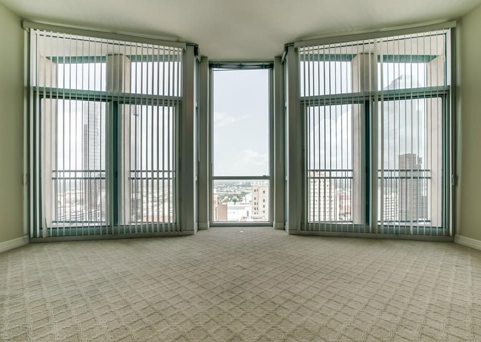 1st image of 500 Throckmorton St APT 1706
