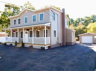 34 Middle Island Rd, Middle Island, NY 11953