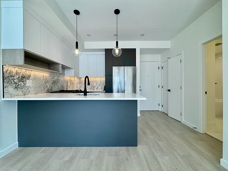 19310 Fraser Hwy #3 — Photo 2