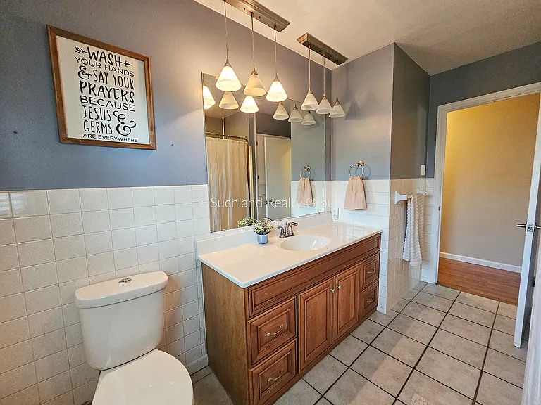 409 N Main St — Photo 11