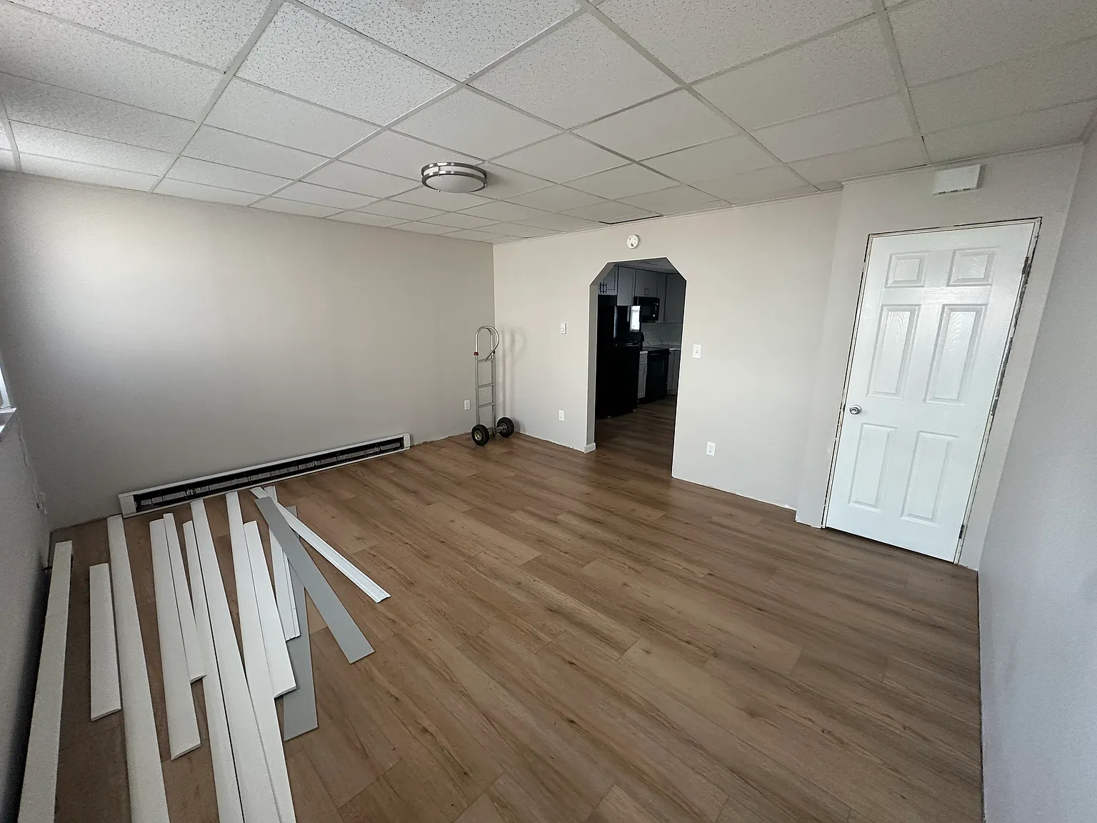 2 bed, 900 sqft, $1,400 — Photo 3
