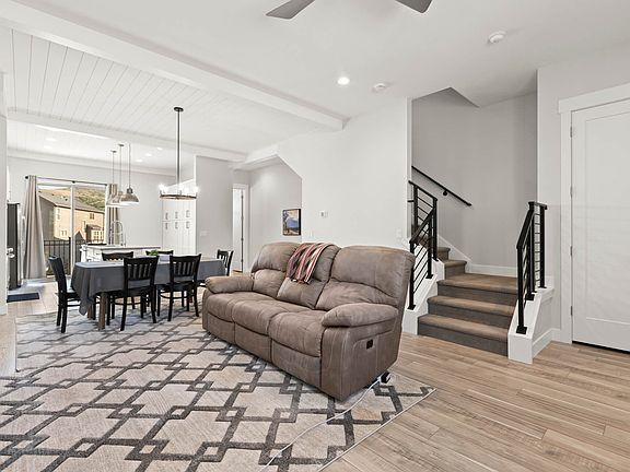 3rd image of 1107 W Wasatch Spring Rd #1107