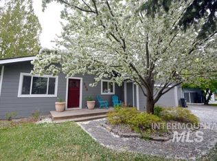 530 Eureka Dr, Hailey, ID 83333