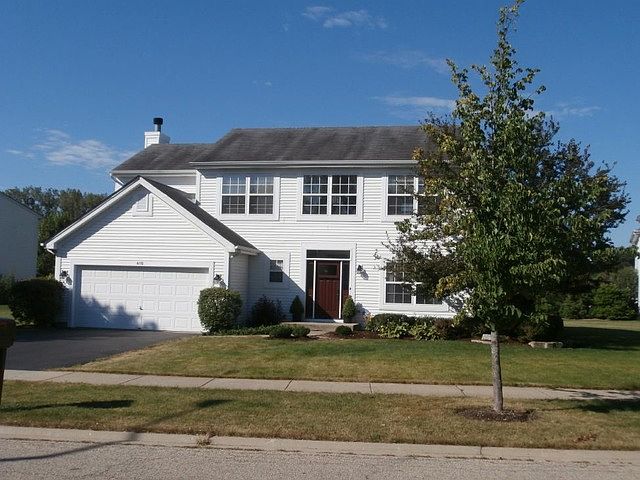 1st image of 410 Oak Grove Cir