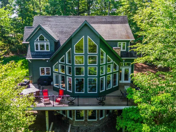 1359 Nicholas Ln, Moneta, VA 24121