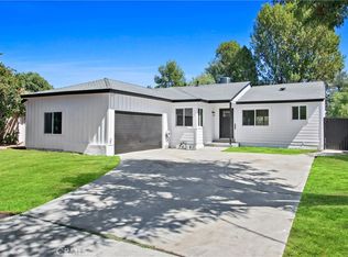 7008 Hatillo Ave, Winnetka, CA 91306