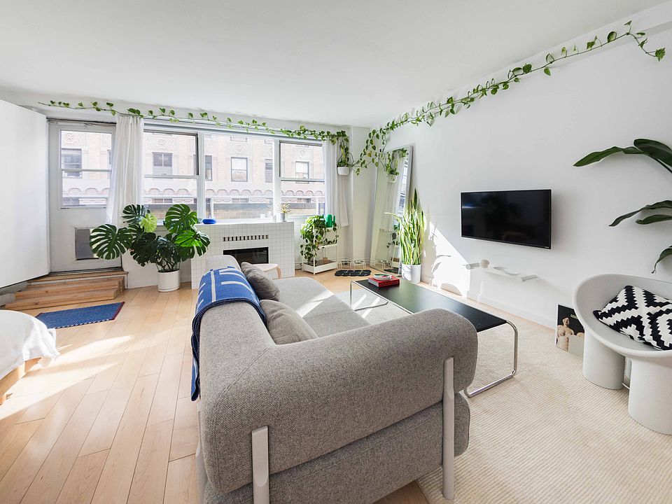 1st image of 139 E 33rd St APT 14-H