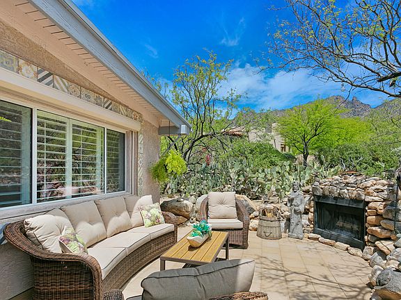 3rd image of 6921 N Montezuma Dr