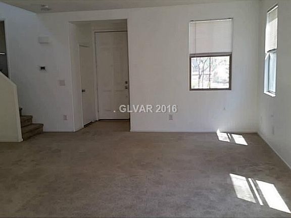 3rd image of 10808 Mason Hill Ave