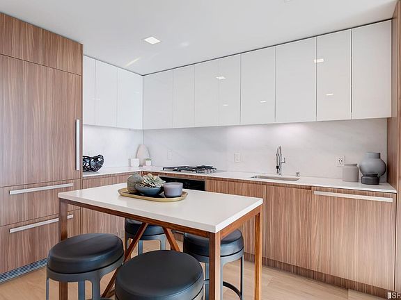 5th image of 2177 3rd St #524