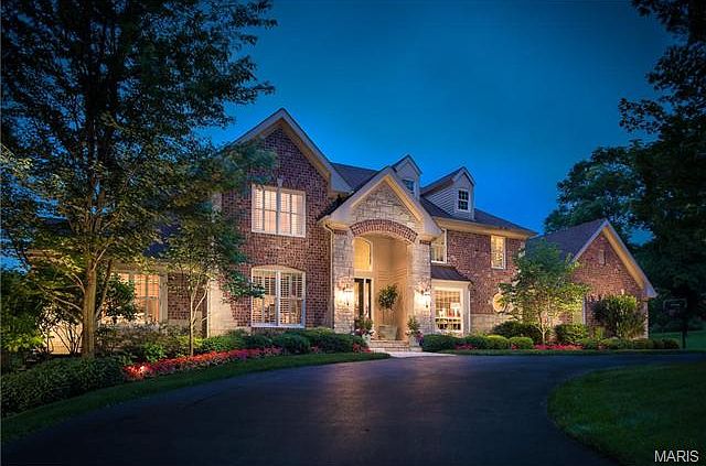 1st image of 14 Geyer Wood Ln
