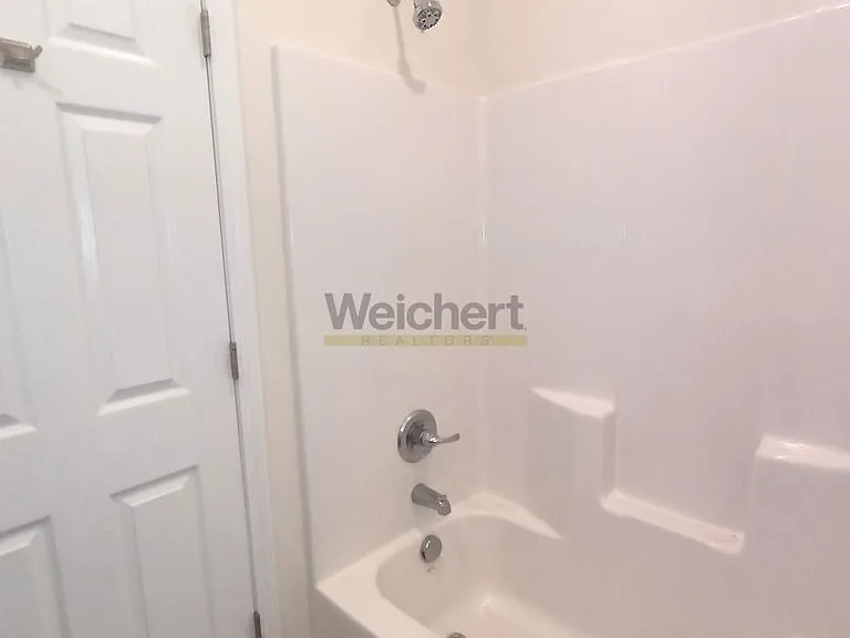 824 N 4th St — Photo 9