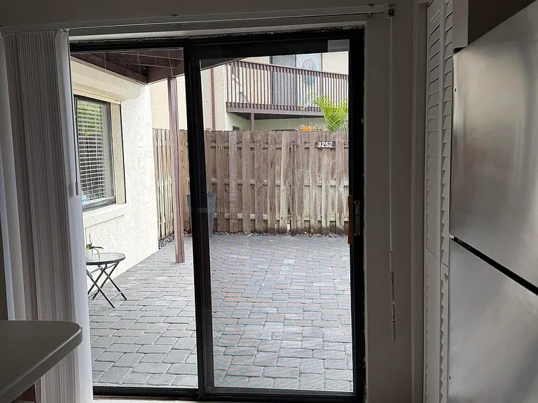 3252 Sand Ct — Photo 8