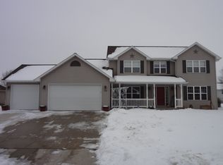 1948 Pheasant Run Trl, De Pere, WI 54115