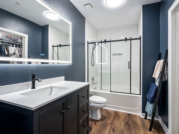 4th image of 2305 Worthington St APT 103