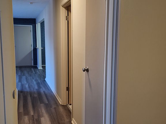 5th image of 26 Chateau Pl APT 9