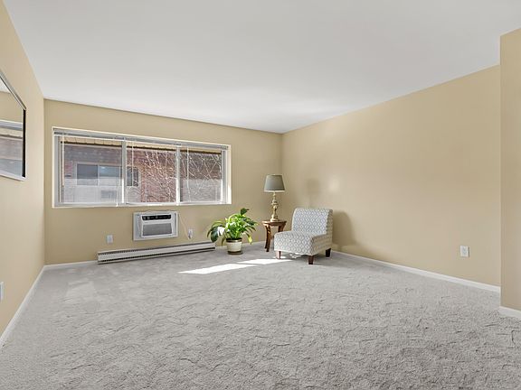 4th image of 756 W Kilgore Rd APT 306