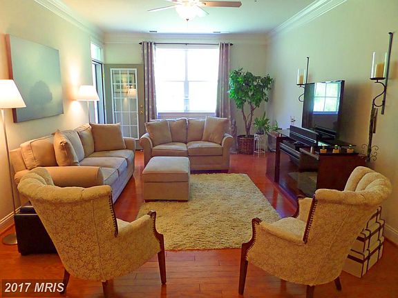 3rd image of 902 Macphail Woods Xing APT 2F
