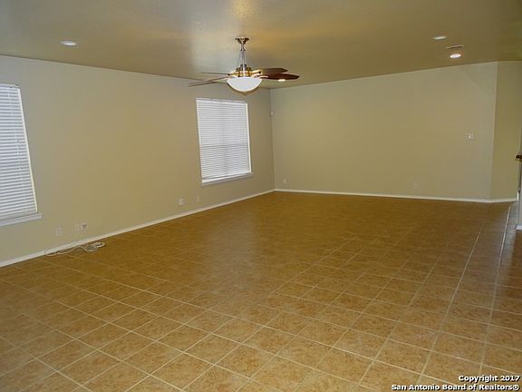 4th image of 16910 Darien Wing