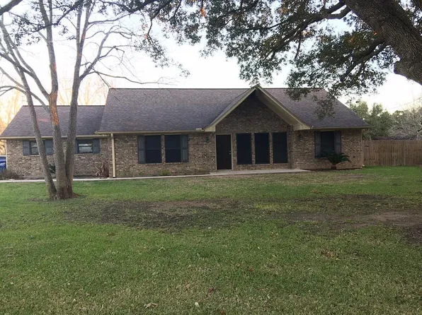 38 Private Road 507, Van Vleck, TX 77482