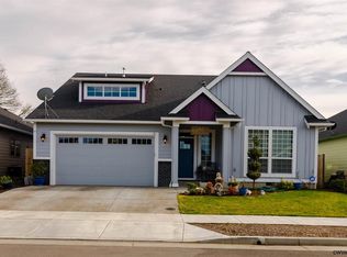 1064 Robbins Way, Lebanon, OR 97355